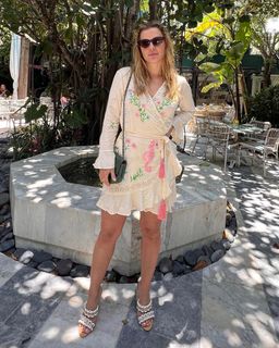 Carolina Dieckmann feet photo thumbnail