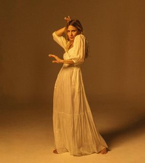 Carolina Dieckmann feet photo thumbnail