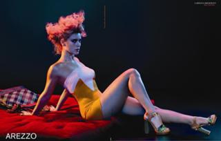 Carolina Dieckmann feet photo thumbnail