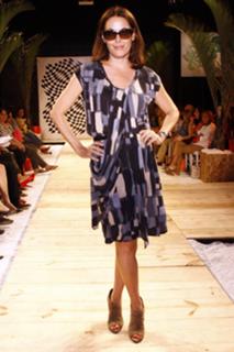 Carolina Ferraz feet photo 1