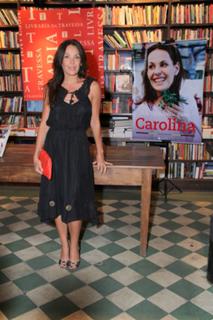 Carolina Ferraz feet photo 7
