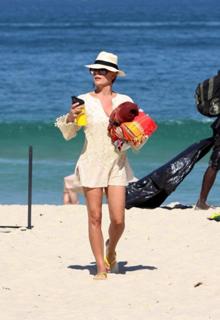 Carolina Ferraz feet photo 13