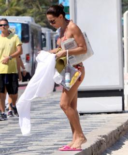Carolina Ferraz feet photo 20