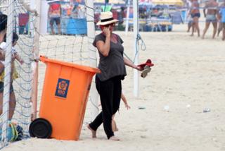 Carolina Ferraz feet photo 16