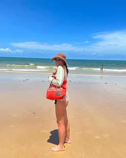 Carolina Ferraz feet photo 4