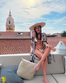 Carolina Gaitan feet photo 13