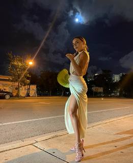 Carolina Gaitan feet photo 3