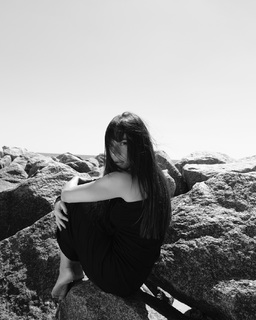 Carolina Gaitan feet photo 13