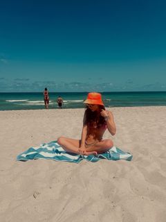 Carolina Gaitan feet photo 7