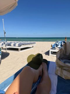 Carolina Gaitan feet photo 1