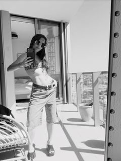 Carolina Gaitan feet photo 11