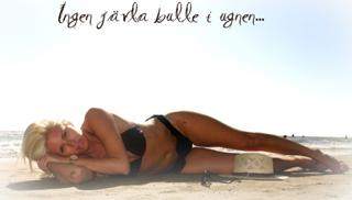 Carolina Gynning feet photo 1