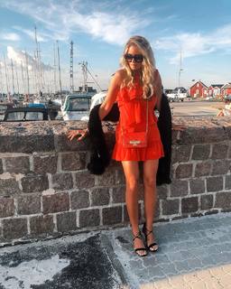 Carolina Gynning feet photo 2