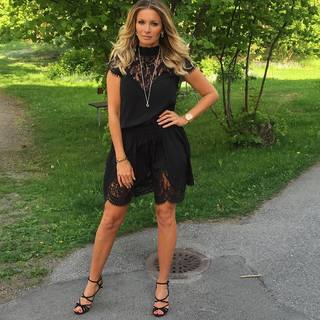 Carolina Gynning feet photo 8