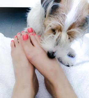 Carolina Kasting feet photo thumbnail