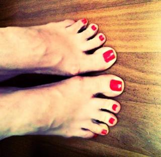 Carolina Kasting feet photo thumbnail