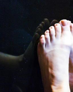 Carolina Kasting feet photo thumbnail