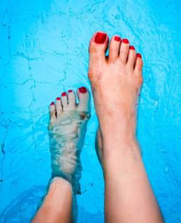 Carolina Kasting feet photo thumbnail