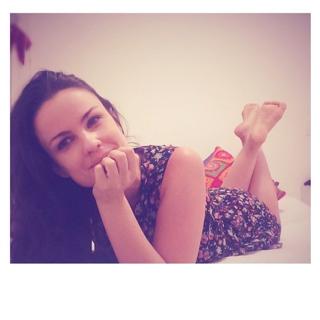 Carolina Kasting feet photo thumbnail