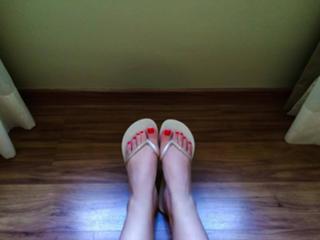 Carolina Kasting feet photo thumbnail