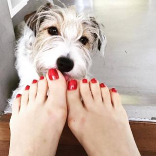 Carolina Kasting feet photo thumbnail
