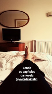Carolina Kasting feet photo thumbnail