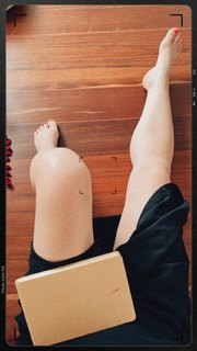 Carolina Kasting feet photo thumbnail