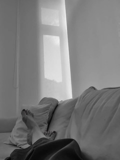 Carolina Kasting feet photo thumbnail