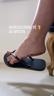 Carolina Kasting feet photo thumbnail