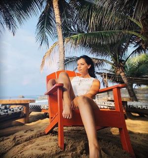 Carolina Miranda feet photo thumbnail