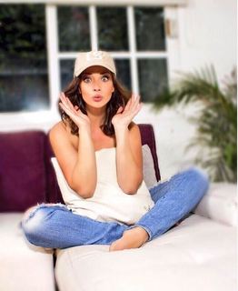 Carolina Miranda feet photo thumbnail