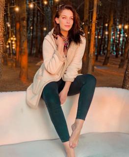 Carolina Miranda feet photo thumbnail