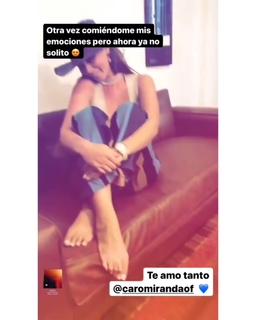 Carolina Miranda feet photo thumbnail