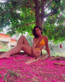 Carolina Miranda feet photo thumbnail