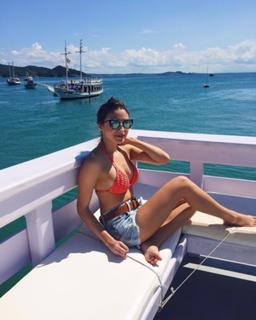 Carolina Oliveira feet photo 2