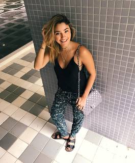 Carolina Oliveira feet photo 15