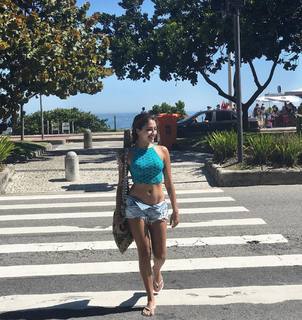 Carolina Oliveira feet photo 14