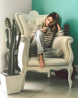 Carolina Oliveira feet photo 5