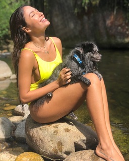 Carolina Oliveira feet photo 5