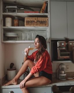 Carolina Oliveira feet photo 12
