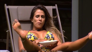 Carolina Peixinho feet photo 3