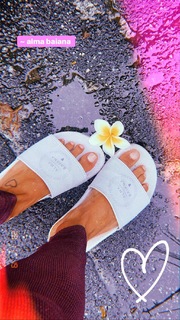 Carolina Peixinho feet photo 10