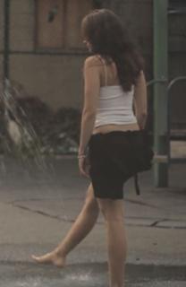 Carolina Ravassa feet photo 3