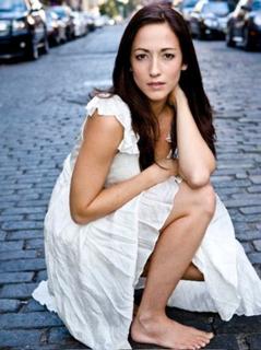 Carolina Ravassa feet photo 17