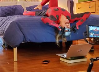 Carolina Ravassa feet photo 2