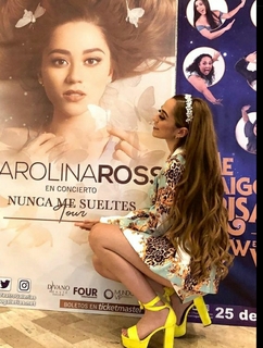 Carolina Ross feet photo 4
