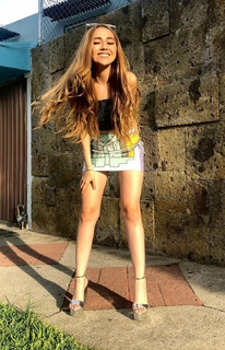 Carolina Ross feet photo 3
