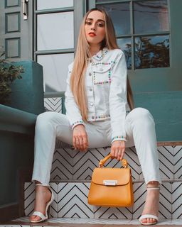 Carolina Ross feet photo 1