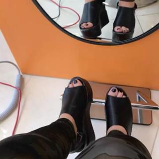 Carolina Sandoval feet photo 18