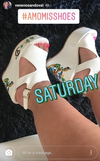 Carolina Sandoval feet photo 6